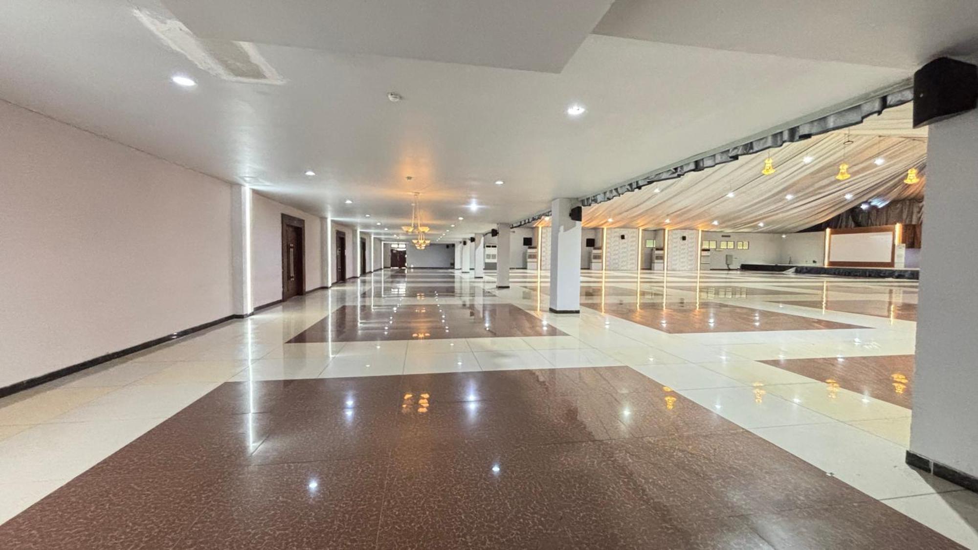 Utc Hotel Semarang Exterior foto